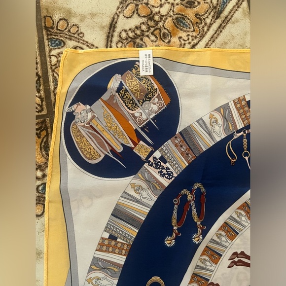 Scarf Carre 90 Chevaux De Trait 418 Equestrian Silk Scarf preppy boho chic satin - Picture 4 of 6